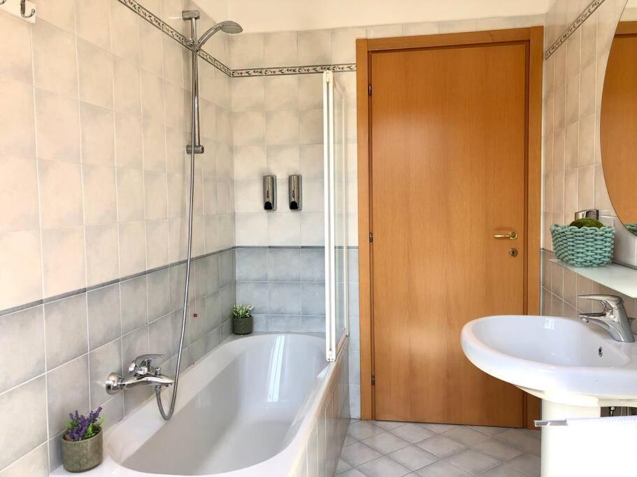 L'Ulivo Di Como Apartman Kültér fotó